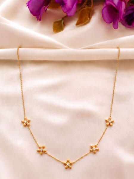 Multi flower pendant chain