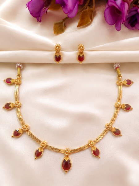 Palakka Necklace_ Wine red